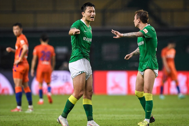 马拉松赛场再起风云:漓江赤兔队险胜西城火箭队,赛场气氛火爆黑马成最大惊喜 马拉松赛场再起风云:漓江赤兔队险胜西城火箭队,赛场气氛火爆黑马成最大惊喜